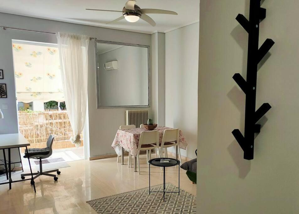 Appartamento Δίπλα Στο Πάρκο Kalamata Esterno foto